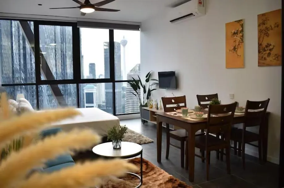 Scarletz Suites Klcc By Deko Retreat كوالالمبور شقة